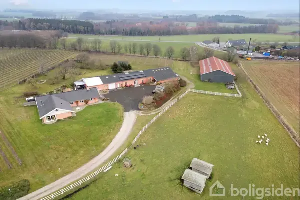 Specialejendom på Maglebjergvej 16, 3200 Helsinge