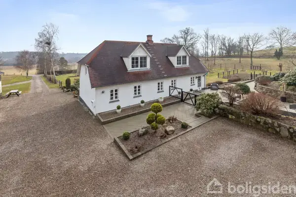 Landejendom på Birkedalvej 24, 8500 Grenaa