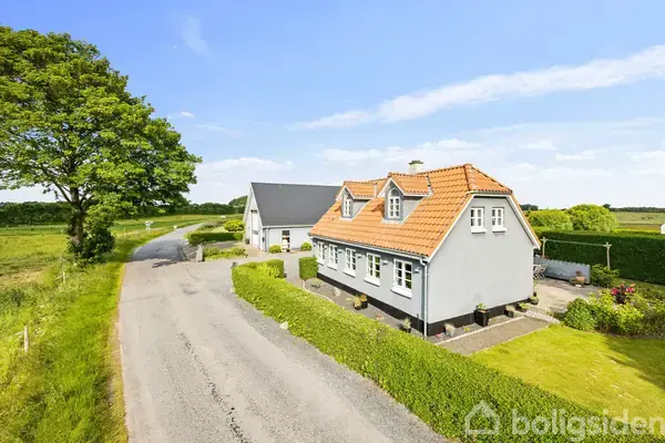 Villa på Terp Skovvej 8, 8860 Ulstrup
