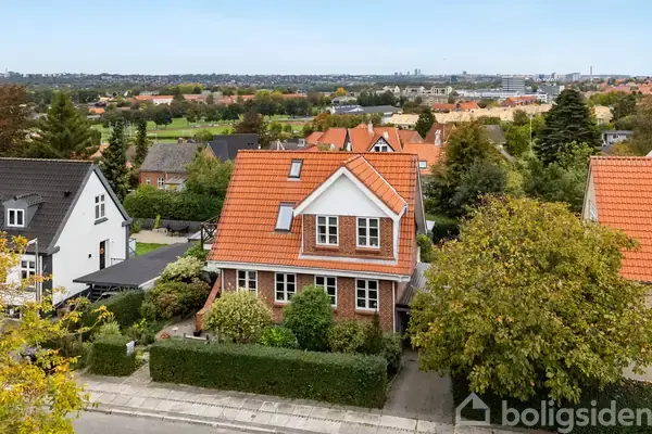 Villa på Højdevej 7, 8260 Viby J