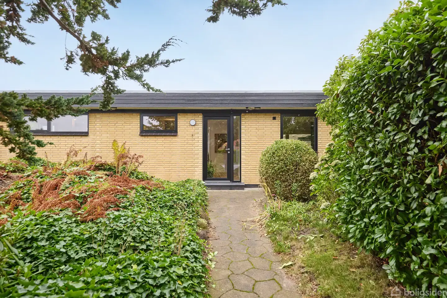 Villa på Krokusvej 2, 8381 Tilst