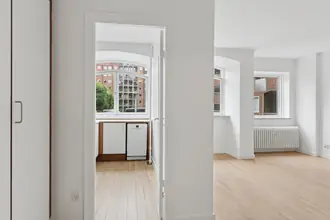 Ejerlejlighed på Dronningens Tværgade 37, 1., 1302 København K