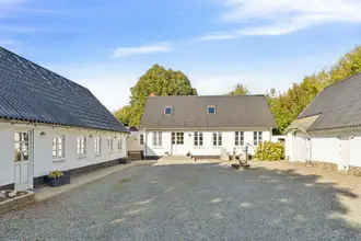 Villa på Skolegade 32, 8723 Løsning