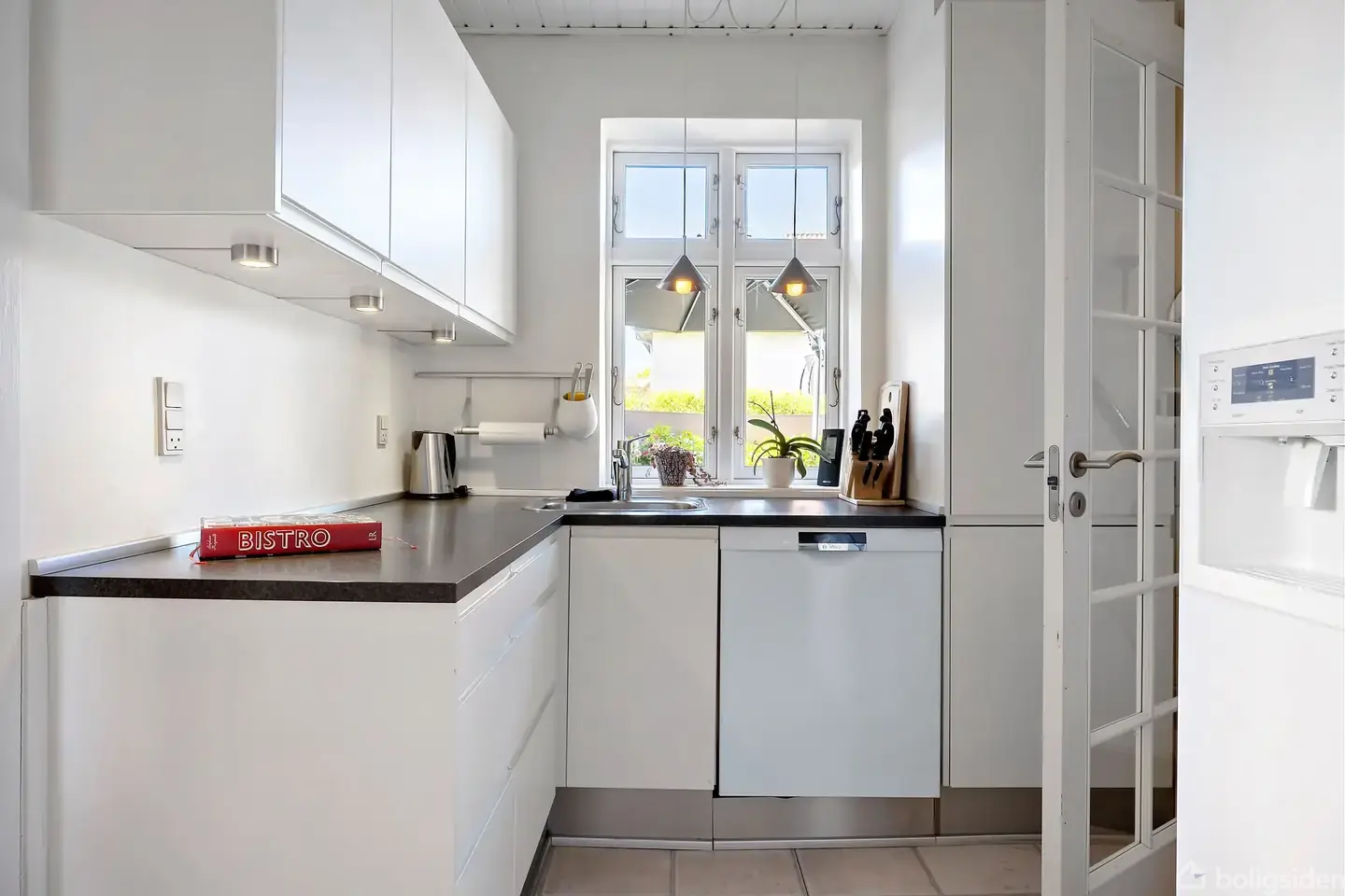 Rummeligt hus i nordbyen med meget potentiale – pohled 2