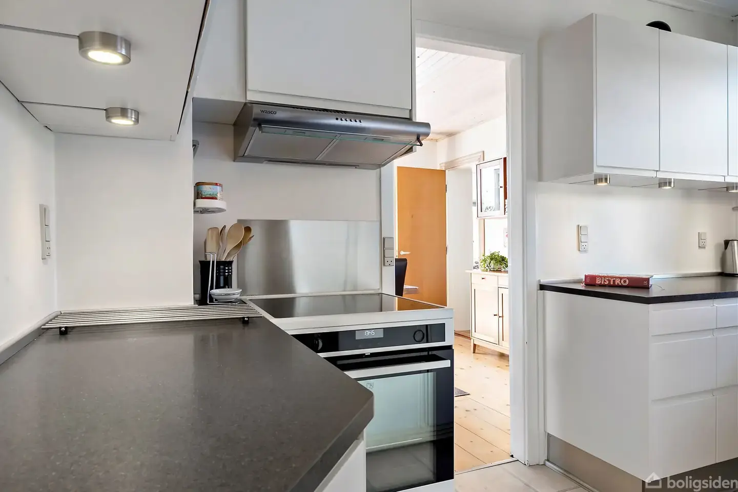 Rummeligt hus i nordbyen med meget potentiale – pohled 3