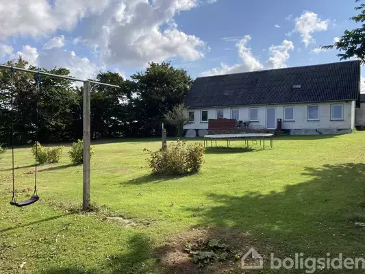 Villa på Tingstedvejen 14, 3700 Rønne