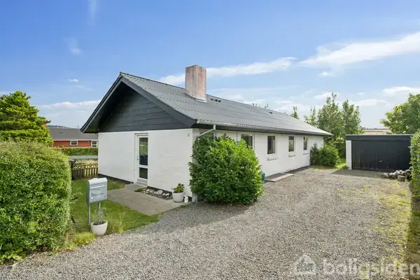 Villa på Skoletoften 15, 8420 Knebel