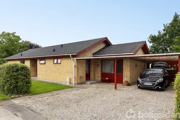 Villa på Tjørnevej 2, 4960 Holeby