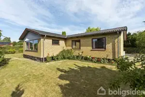 Villa på N P Schølersvej 38, 8450 Hammel