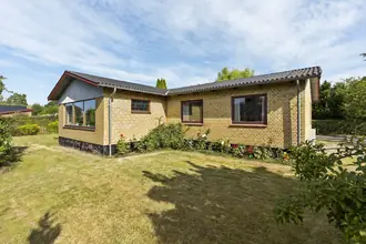 Villa på N P Schølersvej 38, 8450 Hammel