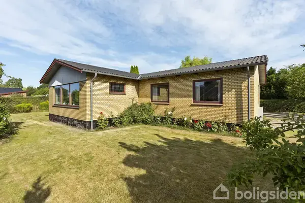 Villa på N P Schølersvej 38, 8450 Hammel