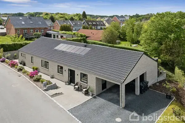 Villa på Kærvej 1A, 8362 Hørning