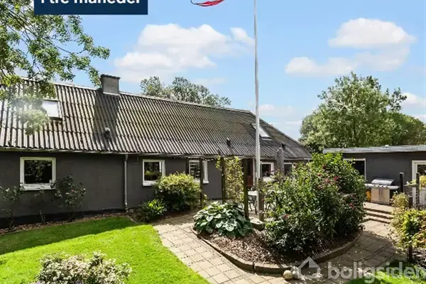 Villa på Landevejen 51, 8350 Hundslund
