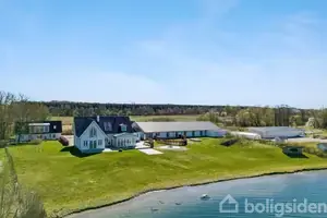 Landejendom på Torpegårdsvej 31A, 5792 Årslev