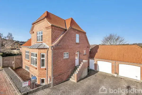 Villa på Hovedgaden 50, 8860 Ulstrup