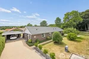 Villa på Lindenovsvej 40, 9330 Dronninglund
