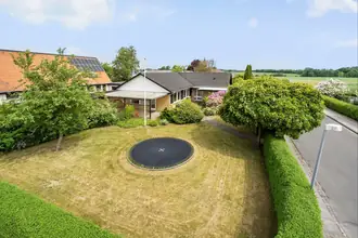 Villa på Grønnevænget 12, 8765 Klovborg