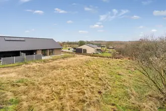 Helårsgrund på Rughøj 48, 7430 Ikast