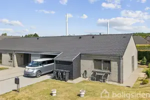 Rækkehus på Vessøvej 13B, 8680 Ry