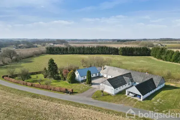 Landejendom på Gadegårdsvej 10, 8620 Kjellerup