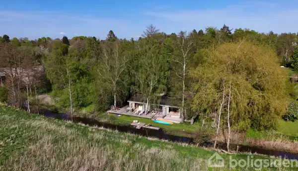 Linde Alle 43, Dronningmølle