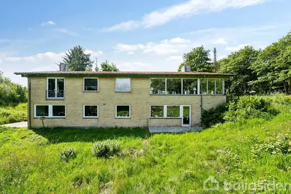 Landejendom på Rountvedvej 120, 9800 Hjørring