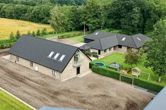 Villa på Skovlunden 140, Thyregod, 7323 Give