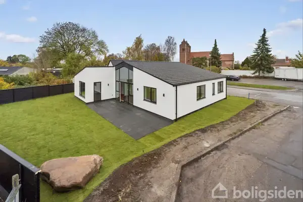 Villa på Hovedgaden 19, 3310 Ølsted