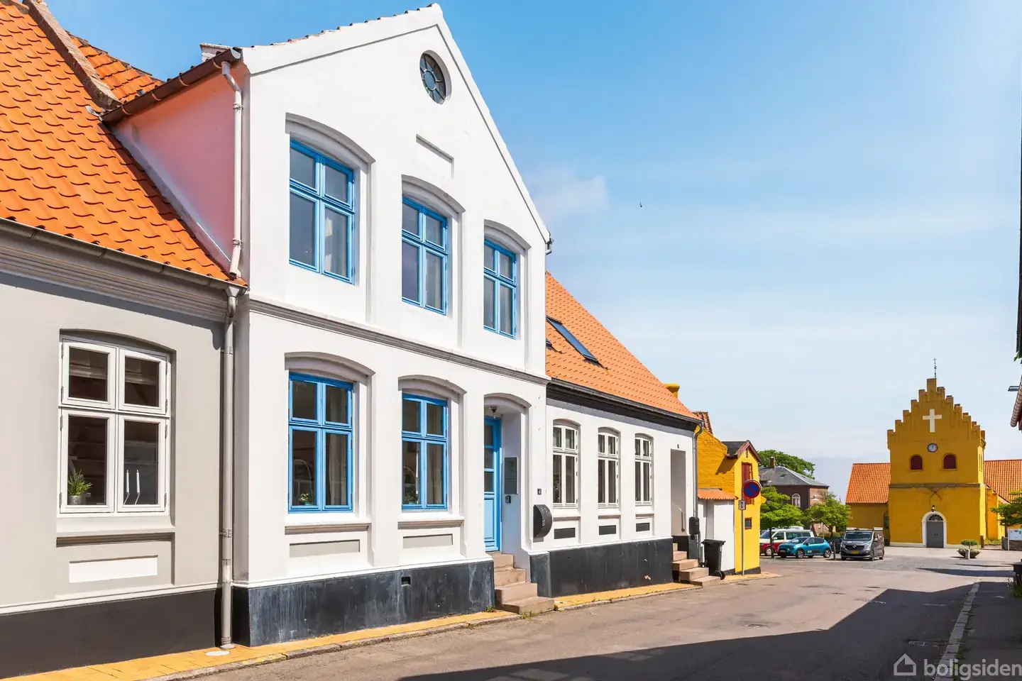 Stemningsfuld rækkehus centralt beliggende i Allinge