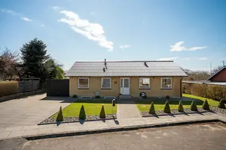 Villa på Elmevej 14, Salten, 8653 Them