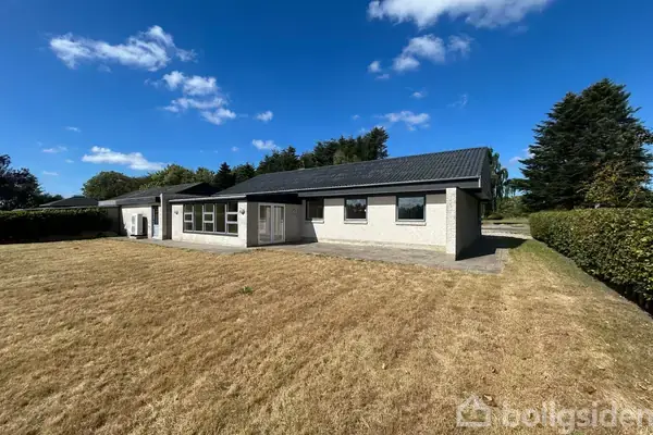 Villa på Rakkebyvej 221, 9800 Hjørring