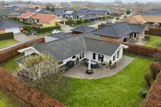 Villa på Ærtestensvej 12, 3540 Lynge