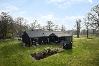 Villa på Assedrupvej 8A, Assedrup, 8300