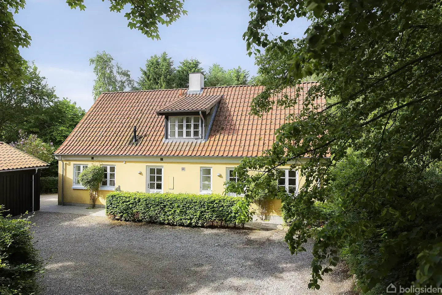 Familievenlig villa i Sønder Stenderup med stor grøn grund og skønne omgivelser