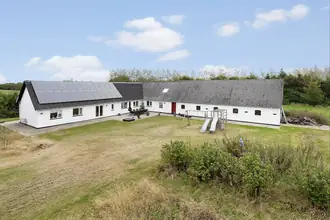 Landejendom på Serritslevvej 152, 9700 Brønderslev