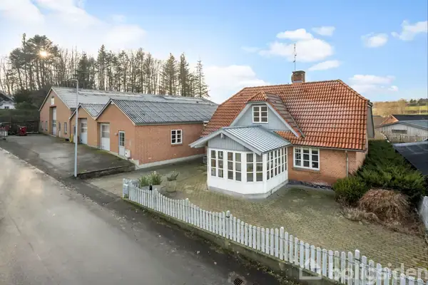 Villa på Brunbankevej 45, 8831 Løgstrup