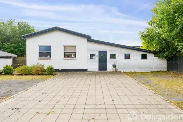 Villa på Viborgvej 863B, 8471 Sabro