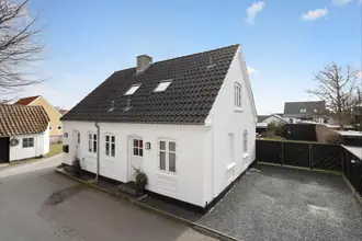 Villa på Kirkevej 6, 9970 Strandby