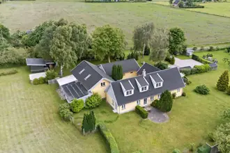 Villa på Holmemosevej 9, Pollerup, 4780 Stege