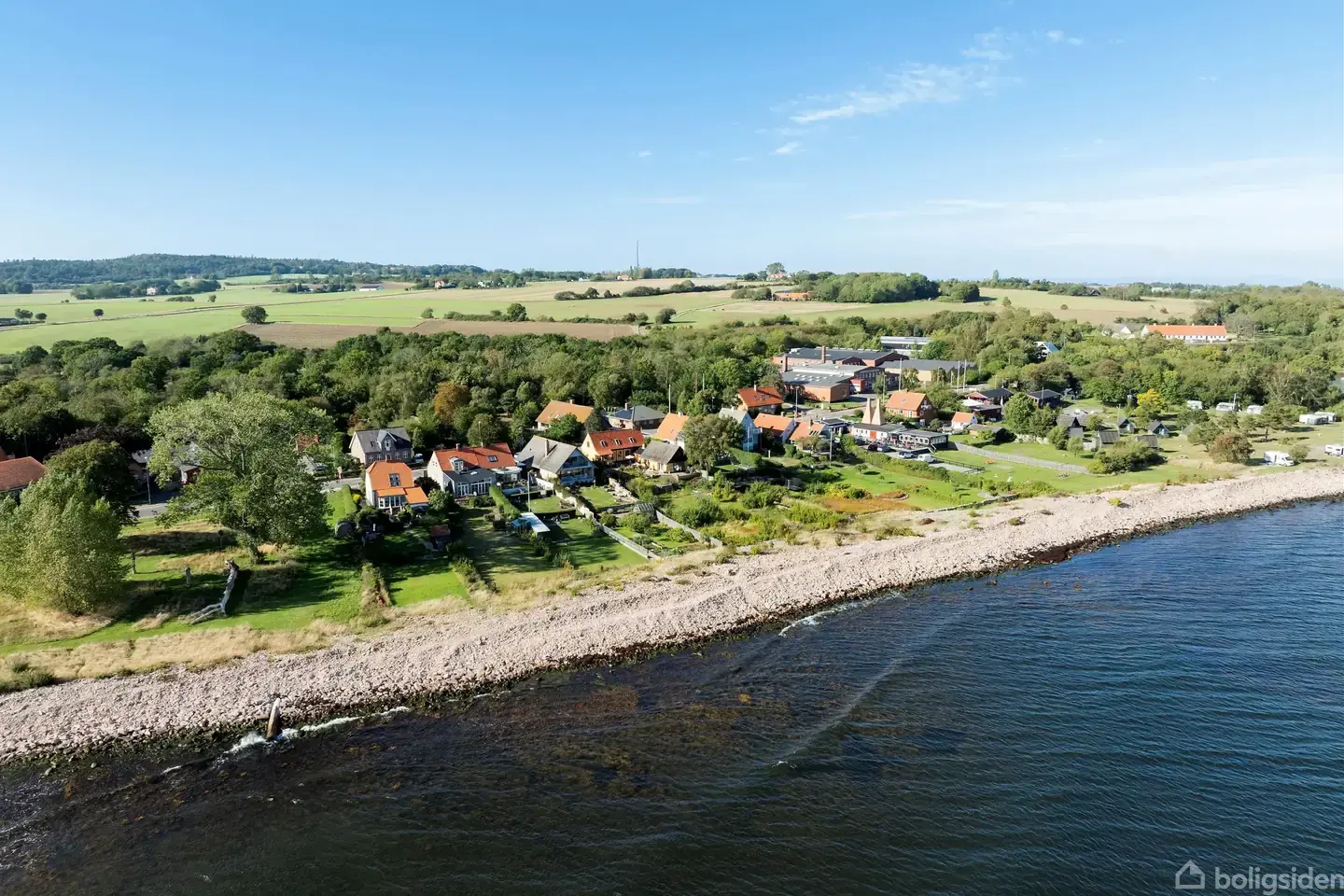 Spændende bolig med fantastisk havudsigt