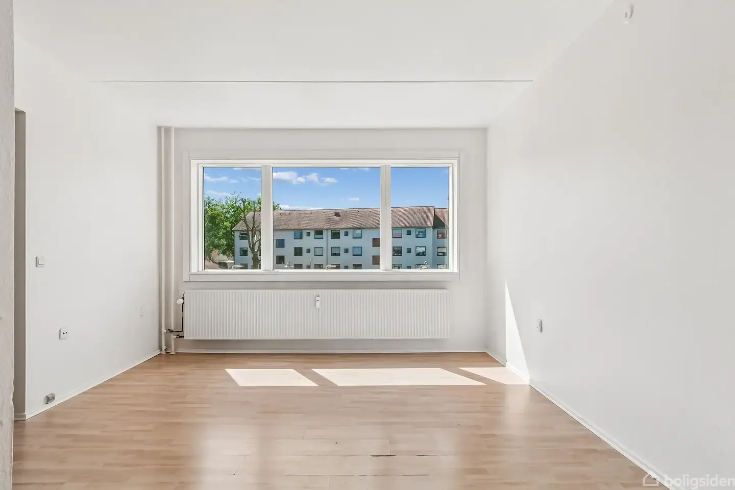 HYGGELIG OG LYS LEJLIGHED I CENTRUM
