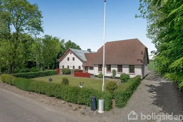 Landejendom på Nørre Skovvej 3, 6630 Rødding