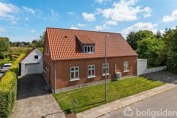 Villa på Skydebanevej 17, 9800 Hjørring