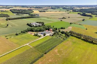 Landejendom på Orholmvej 1, Gerning, 8850 Bjerringbro