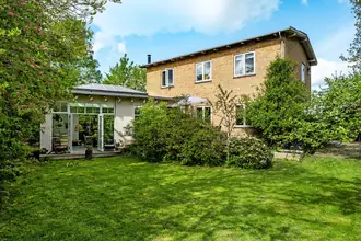 Villa på Baunegårdsvej 14A, 2820 Gentofte