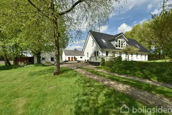 Landejendom på Nørupvej 4, 7321 Gadbjerg