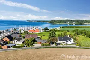 Villa på Strandvejen 154, 5600 Faaborg