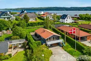 Villa på Svanemosevej 6, 7120 Vejle Øst