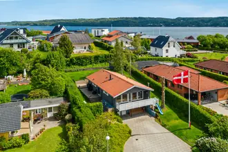 Villa på Svanemosevej 6, 7120 Vejle Øst