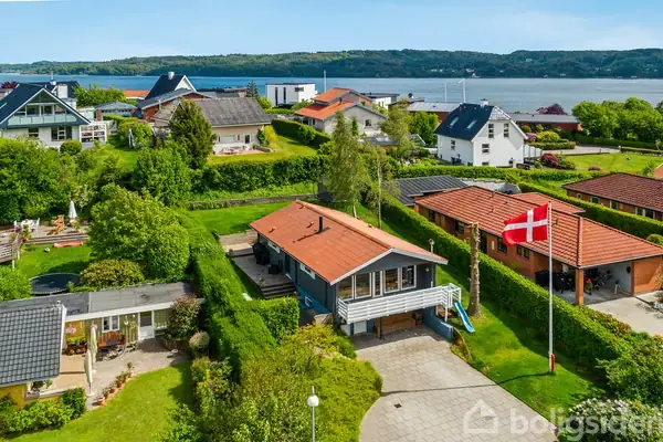 Villa på Svanemosevej 6, 7120 Vejle Øst